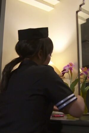Minami Asano JUX-169: Nữ tiếp viên hàng không lẳng lơ hé lộ khát khao thầm kín