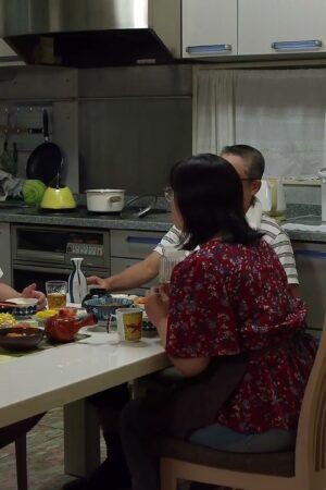 Julia MEYD-906: Nàng vợ thôn quê dâm đãng, ướt sũng khát khao không ngừng
