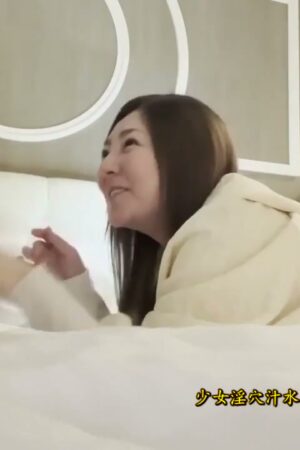 Minori Hatsune lẳng lơ khát tình, chồng cam tâm cắm sừng trong MEYD-833