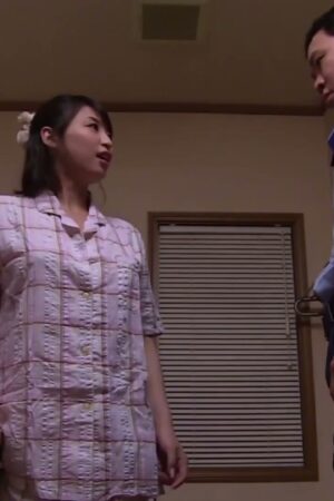 Shoko Akiyama SNIS-083: Nàng dâu trẻ ướt át khát khao thăng hoa trong vòng tay cấm kỵ