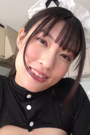 Rie Miyagi lẳng lơ cám dỗ anh trai trong bộ hầu gái ướt át, MADV-569