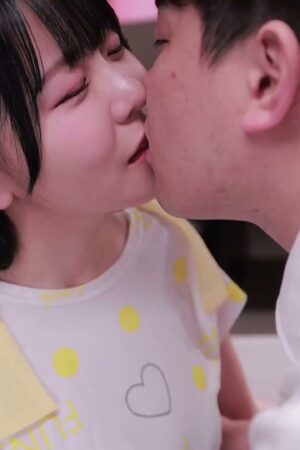 MIAB-557 Konatsu Kashiwagi: Cô em gái ướt át khát khao ‘thực hành’ ngay tại trường